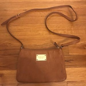 Michael Kors tan crossbody